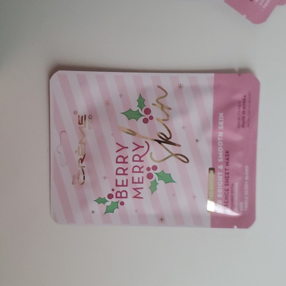 The Crème Shop Skincare Bundle Acne Patches + Sheet Masks K Beauty Gift Set - Picture 8 of 9